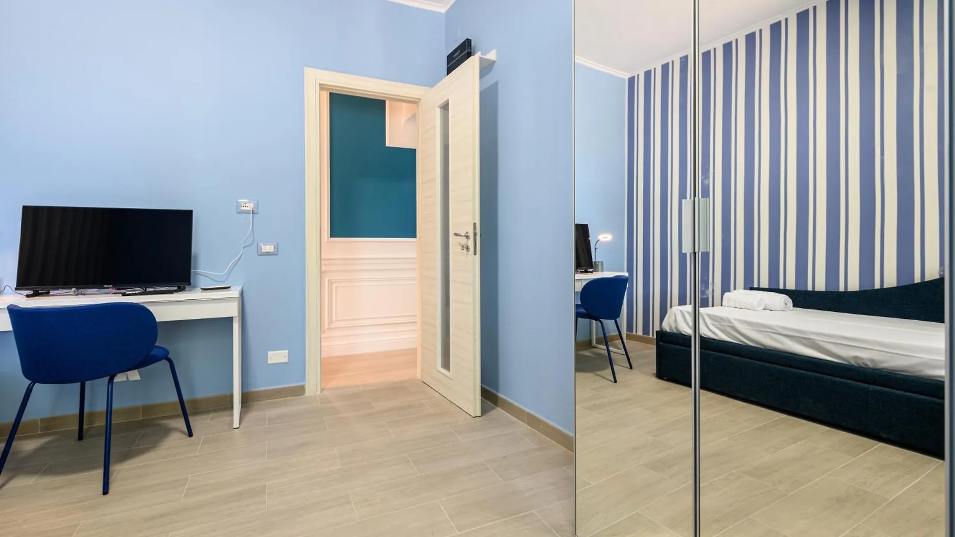 Via Nuova Marina 121 - Appartamento 1 Naples